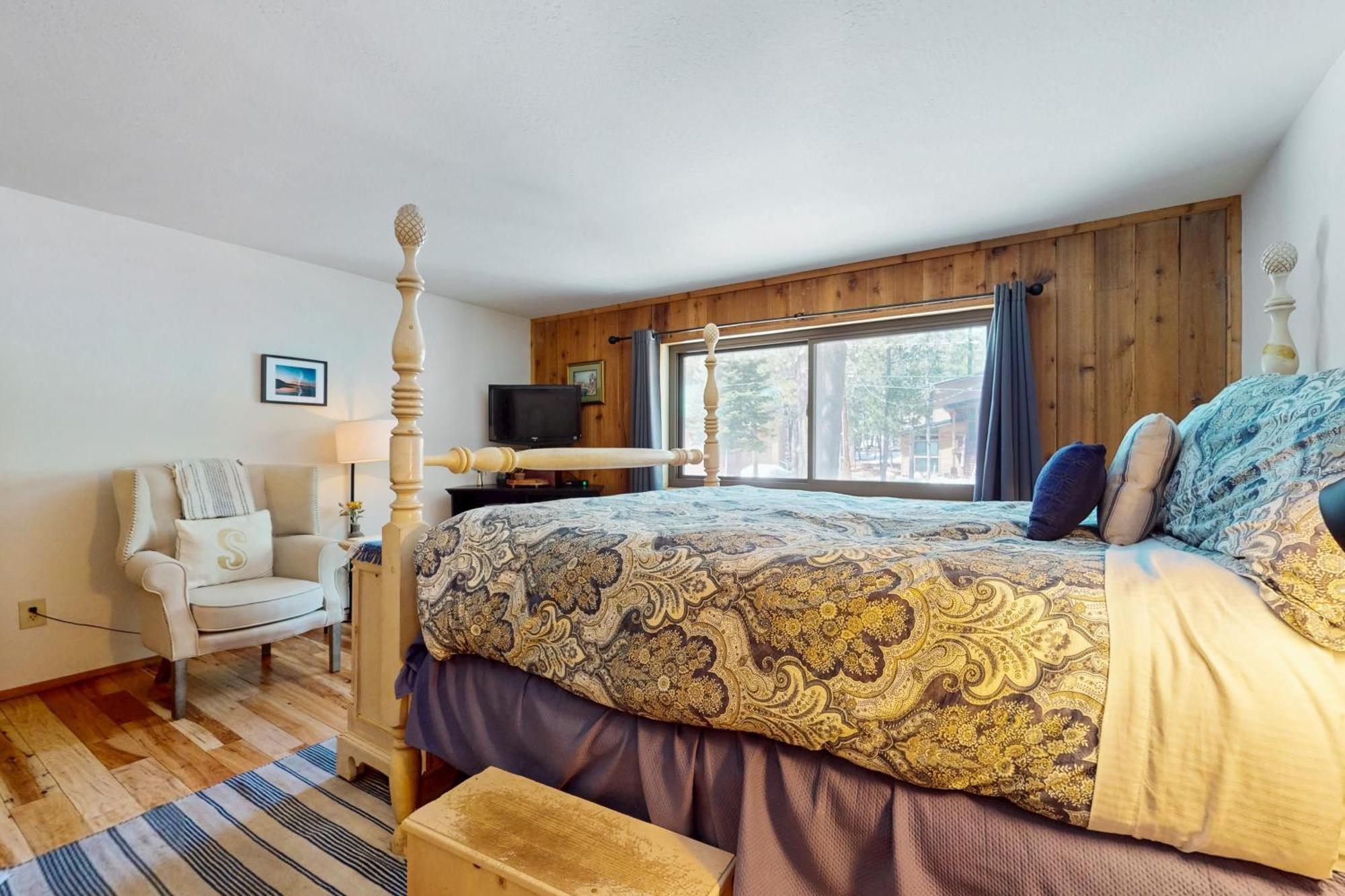 Tastefully-Updated, Classic Tahoe Family Home Truckee Exterior foto