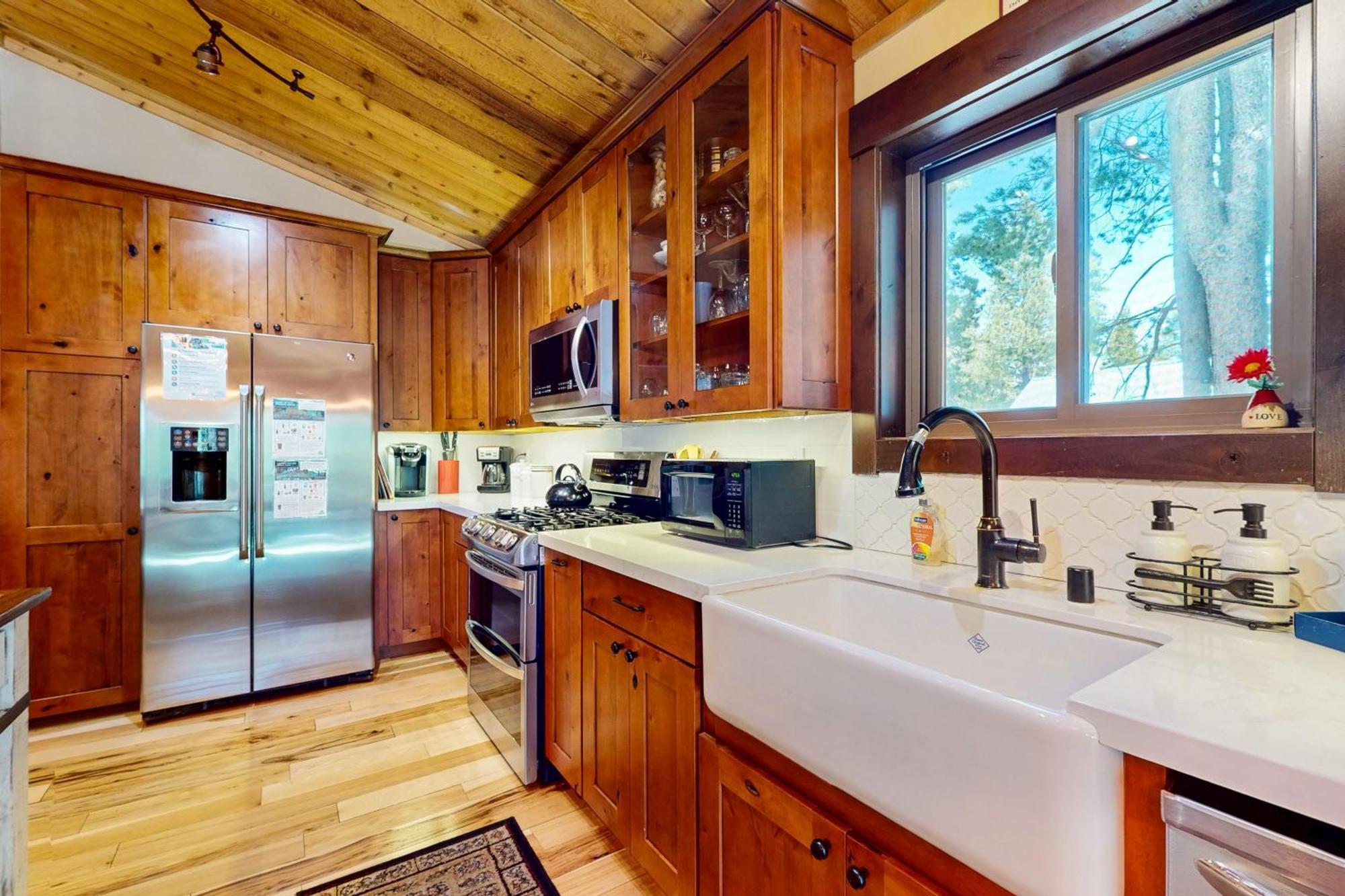 Tastefully-Updated, Classic Tahoe Family Home Truckee Exterior foto